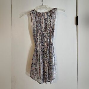 American Rag Blue and Cream Floral Sleeveless Button-Front Tunic